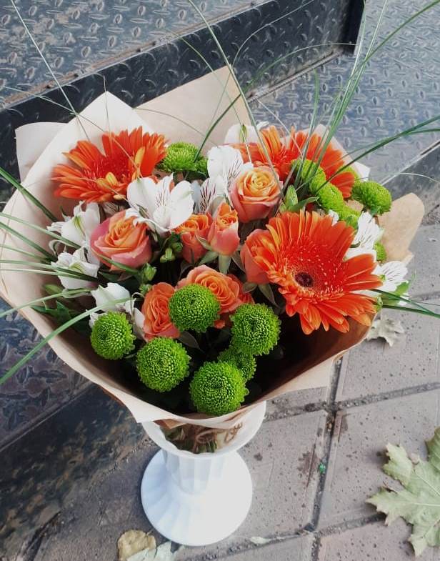 Букет цветов из: Герберы, Хризантемы, Альстромерии и Розы в Степной