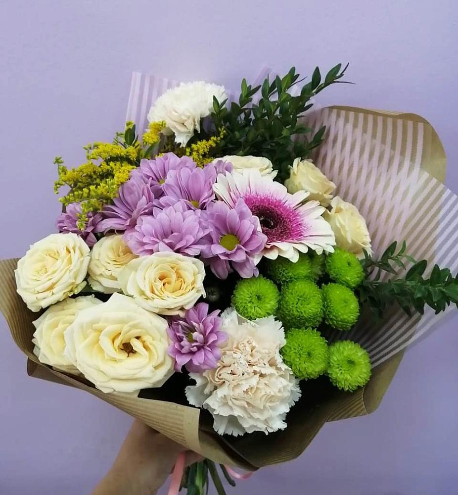 Букет цветов из: Хризантемы, Розы, Гвоздики и Герберы в Степной