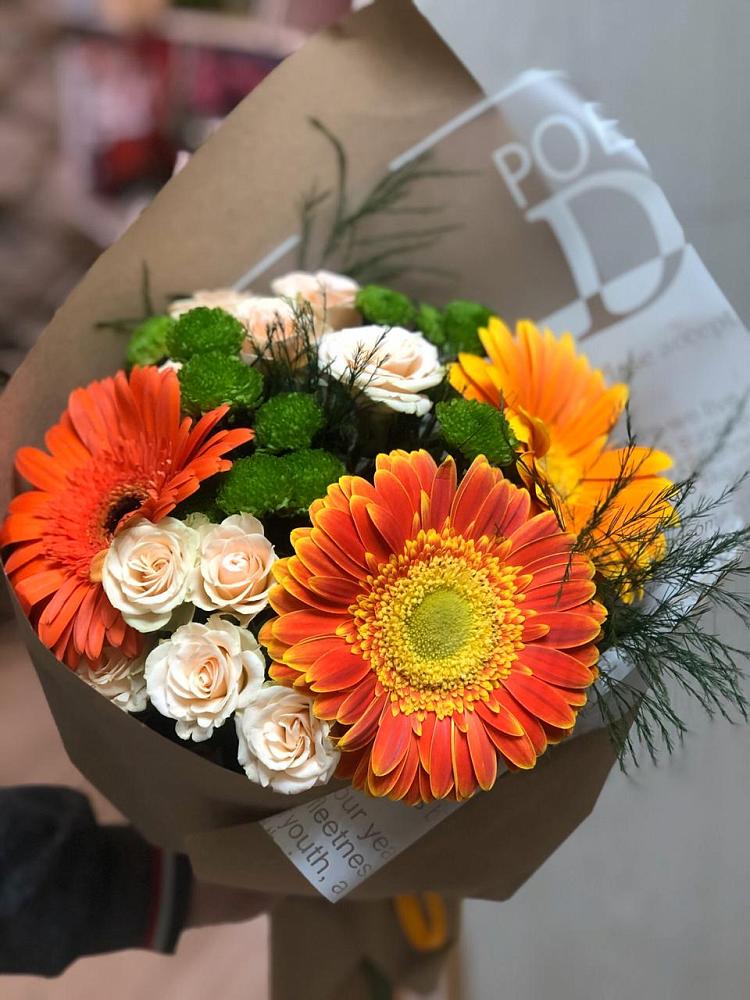 Букет цветов из: Герберы, Хризантемы и Розы в Степной